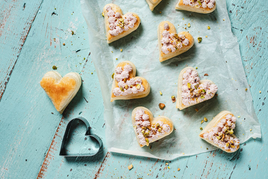 Cuori di San Valentino con mousse di mortadella e ricotta ...