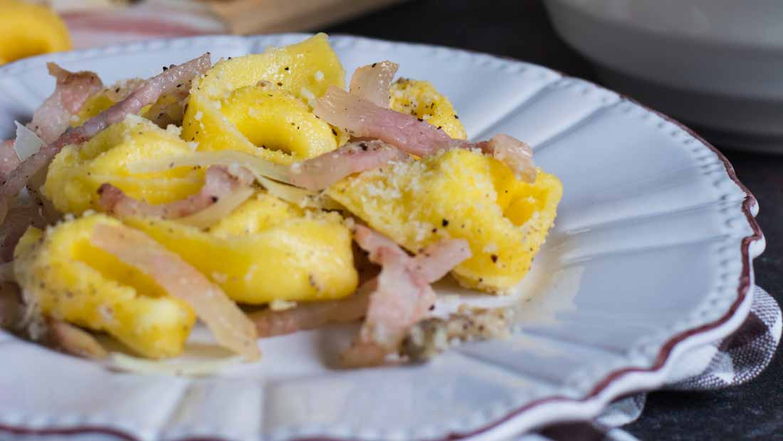 Tortelli fatti a mano cacio e pepe | Martarelli Formaggi